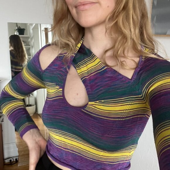 Multi-style Striped Cut-out Crop Top - Picture 1 of 5